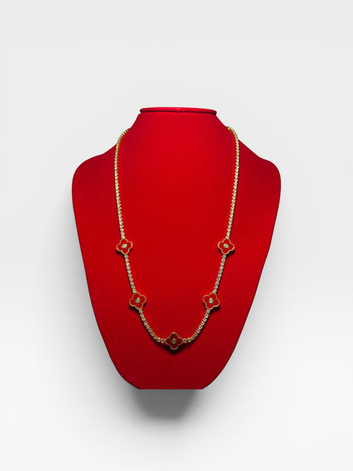 Collar de oro goldfield 18k trebol rojo