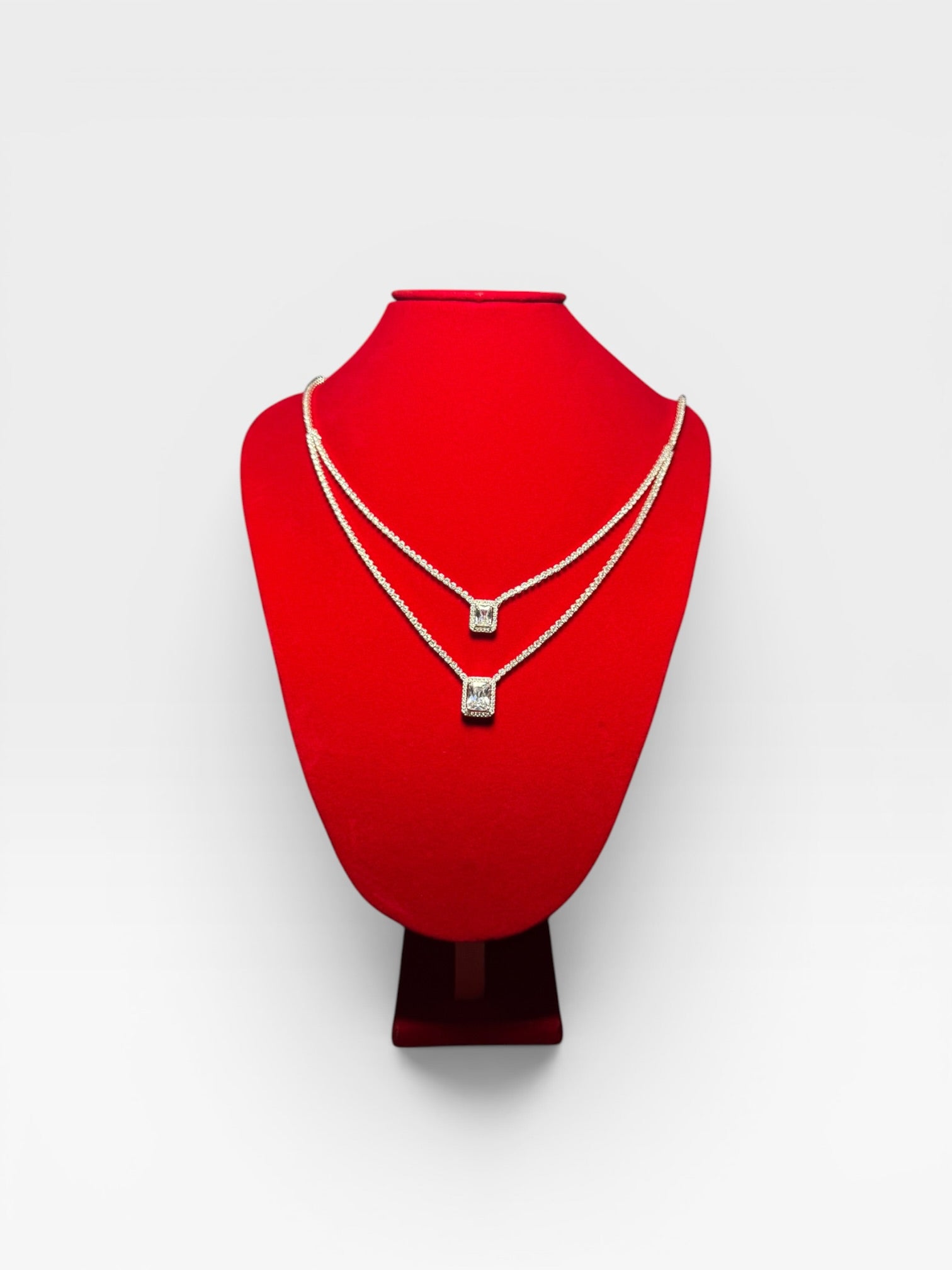 Collar de plata SL925 con zircones cuadradros