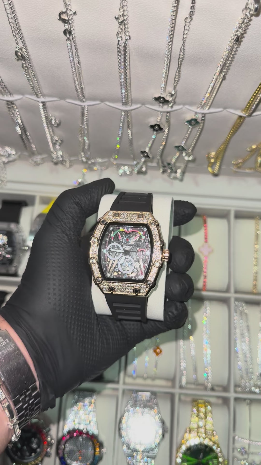 Reloj de hombre tipo RM con brillos